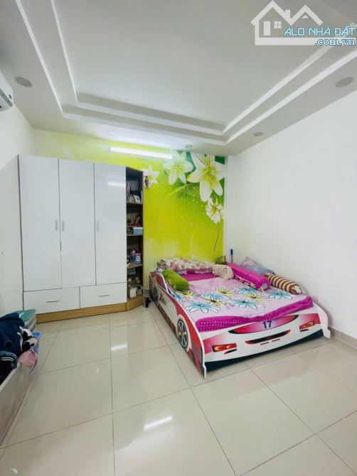 GIÁ NHỈNH 8 TỶ - SIÊU PHẨM HIẾM– Lê Văn Quới + DT Gần 100m² + 4 TẦNG 1/ - 6
