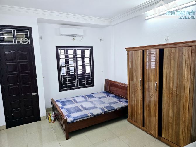 Mỹ Đình, Lô góc 3 thoáng, dân xây, Ô tô 3 bước, DT 35m2 x 5 tầng, MT 4m, Giá 9 tỷ - 6