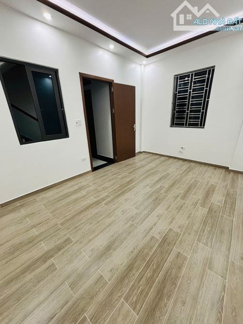 Nhà 4 tầng độc lập, đường 8m ô tô qua lại gần Metro, bến xe Thượng Lý - 6