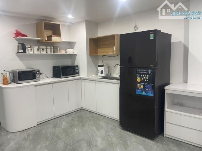 BÁN TOÀ VĂN PHÒNG TRẦN THÁI TÔNG 125m2x9T THANG MÁYxMT 8.1m - 89.9 TỶ - HẦM - KINH DOANH