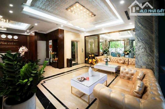 TỔNG GIẢM 7 TỶ CÒN 63 TỶ👉 BÁN GẤP TÒA 8T MP ÂU CƠ 136M2 MT: 10M - SẴN HĐ 250TR/THÁNG. - 7