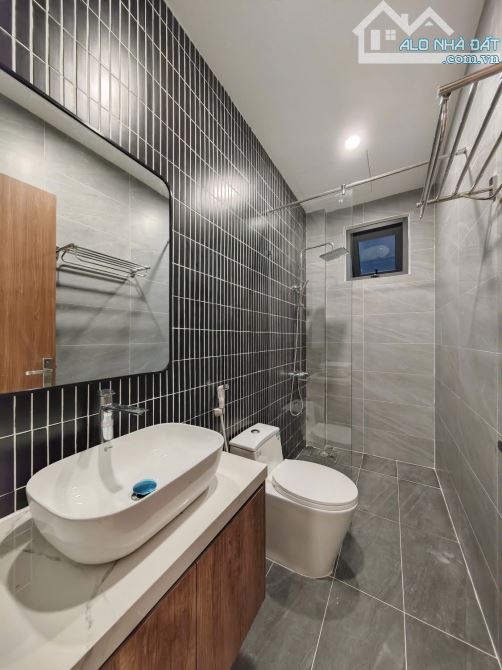 NHÀ ĐẸP 3 TẦNG TRẦN KIM XUYẾN GIÁ TỐT - 7