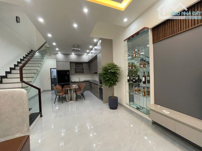 Bán nhà 3 tầng siêu đẹp đường Đặng Văn Chung - Nam Hoà Xuân - Ngũ Hành Sơn - 7