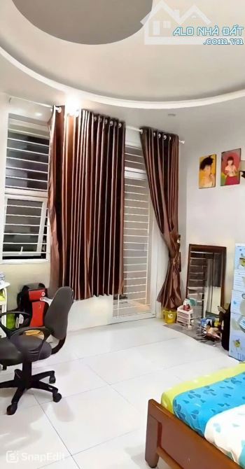Góc 2 MTKD Lê Thiệt 4 tầng đúc BTCT 56m2 đường rộng 12m thông thương chỉ 10.xT - 7