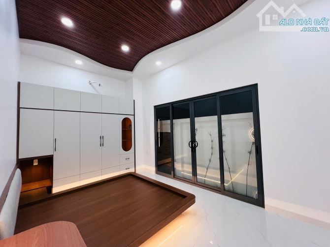 Bán nhà mới xây Phường Trung An cách Trần Văn Hiển đang làm 50m đường xe 7c vivu, khu dân - 7
