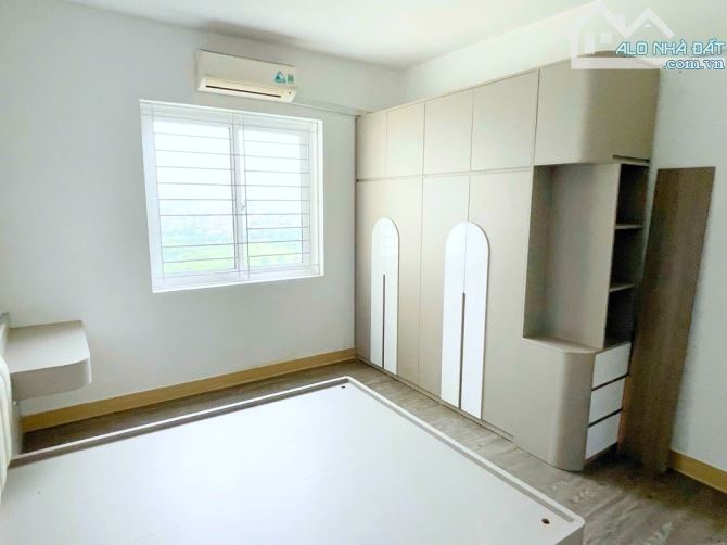 Bán chung cư ĐT Việt Hưng  85m2, tầng cao vút, 5.25 tỷ - 7