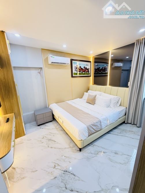 Bán nhà 3 tầng đẹp, 22m² (5x5), Hẻm xe hơn Trần Văn Quang, gần Âu Cơ, chỉ hơn 4 tỷ - 7