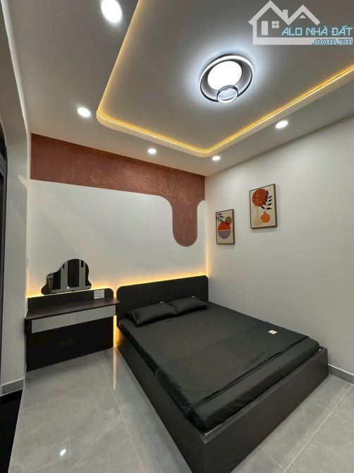 🟢PHAN VĂNBTRỊ -GẦN CHỢ BÀ CHIỂU-GIÁP Q 1-DTSD: 72M2 +2TẦNG-3PN(PN DƯỚI TRỆT) CHỈ:6 TY🟢M - 7