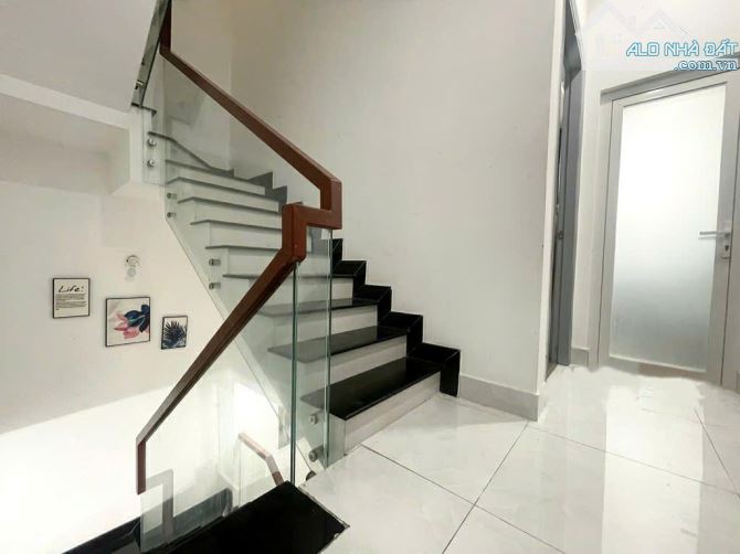 NHÀ 4 TẦNG - NGÃ TƯ 7 HIỀN - XÂY FULL 44 M2. - 7
