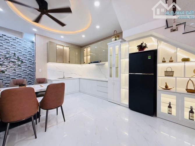 Nhà đẹp 111 Phạm Văn Chiêu, Gò Vấp, hẻm 6m, khu đồng bộ, 4 tầng, chỉ 8 tỷ 68 - 7