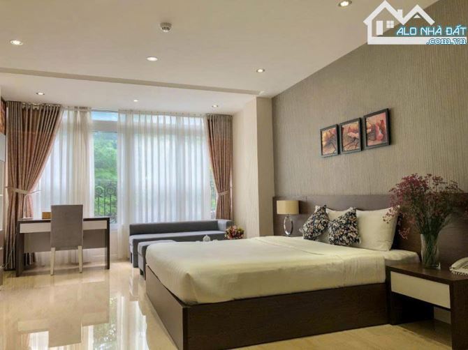 Bán Hotel - Mặt tiền Lê Thánh Tôn, p.Bến Nghé,Q1- DT: 4,5mx21m -Giá: 115 Tỷ -HĐT: 250tr/th - 7