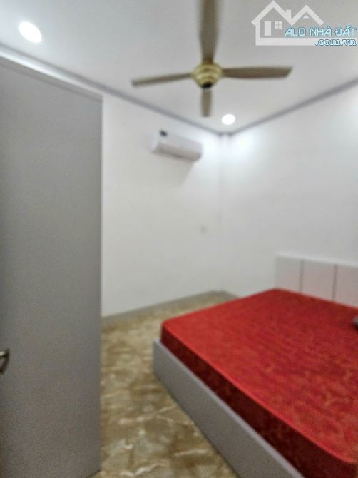Bán nhà Hoàn Công 1 trệt 2 lầu KDC gần chợ, p.Bình Chuẩn, Tp.Thuận An chỉ 3tyy950 TL M7772 - 7