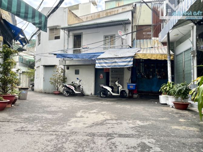 💥Chủ Giảm Chào 2.38 Tỷ ( TL ) 💥 🏡Bán nhà HXH Tân Hoà Đông - 18m2 - 3 Tầng , 2pn 🏡 - 8