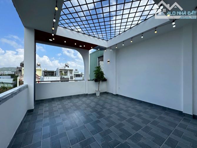 Chủ Cần Bán Nhà 3 Tầng Mới Xây - Thiết Kế Hiện Đại - Thủ Dầu Một - 8
