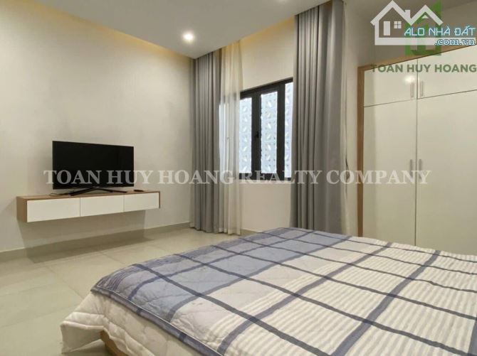 Nhà 4 phòng ngủ khu Phạm Văn Đồng - B945 - 8