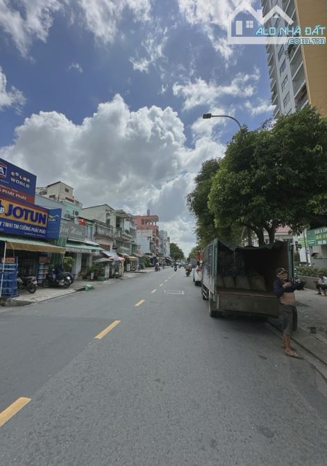 Bán nhà mặt tiền Gia Phú Quận 6, 76m2 ngang 4.2 nở hậu, tiện kinh doanh cho thuê, 12 tỷ TL - 8