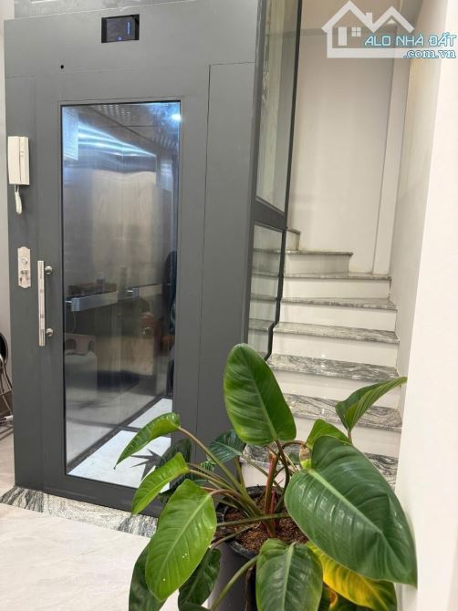 🏡 SIÊU PHẨM BỒ ĐỀ – HỒNG TIẾN, 32M², 6 TẦNG, THANG MÁY, Ô TÔ ĐỖ CỬA – 12 TỶ - 8