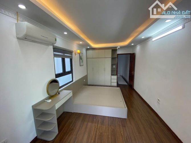 CỰ KHỐI – NHÀ CÓ SÂN VƯỜN SIÊU HIẾM – OTO ĐỖ CỬA – GIÁ CHỈ 6,86 TỶ. - 8