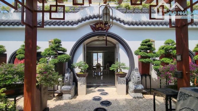 Biệt Thự Dát vàng phong cách cổ điển hiện đại - 8