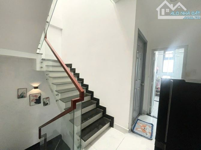 NHÀ 4 TẦNG - NGÃ TƯ 7 HIỀN - XÂY FULL 44 M2. - 8