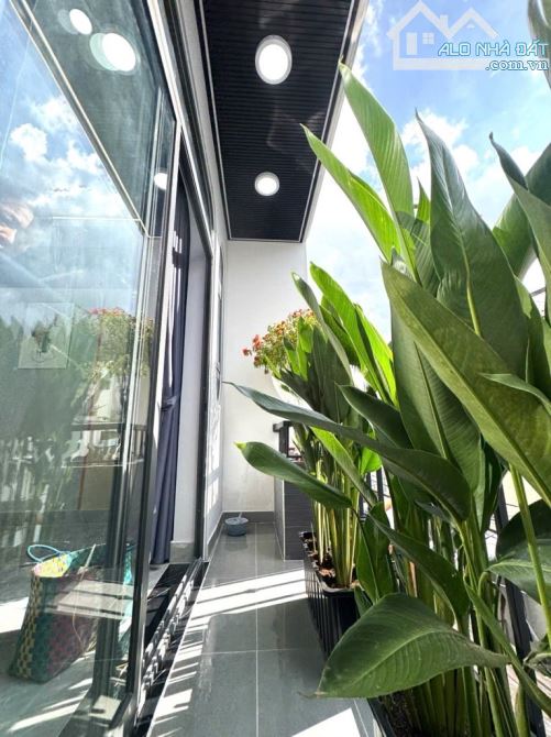 SIÊU PHẨM  BÌNH TÂN SÁT AEON TÂN PHÚ - 3 PN -XE HƠI NGỦ TRONG NHÀ - 4x18 - FULL NỘI THẤT X - 8