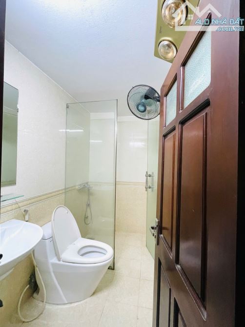 CHÍNH CHỦ CẦN BÁN NHÀ ĐẦU NGÕ 29 KHƯƠNG HẠ, 55m2 4 TẦNG MT 4.7 m GIÁ HƠN 13 TỶ - 9