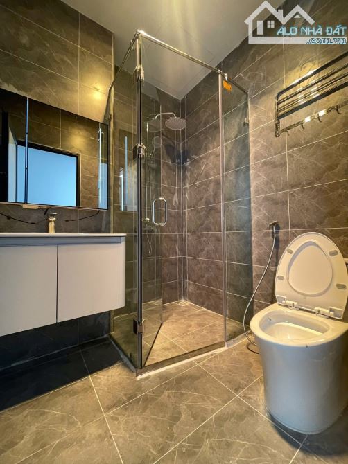 NHÀ 4,5 TẦNG THANG MÁY – TDC HOA QUẢ, HỒNG BÀNG - 9