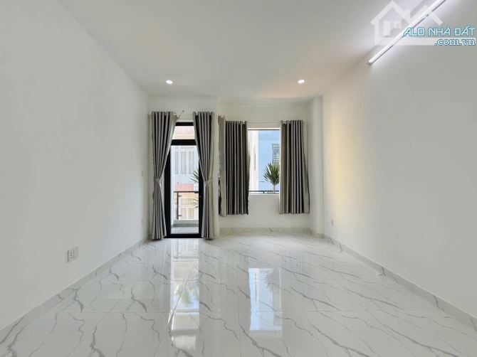 Bán nhà hẻm 1/, 51.2m2 ngay Hồ Văn Huê, Phú Nhuận. Giá: 4 Tỷ 225. SHR, hẻm xe hơi 5m - 9