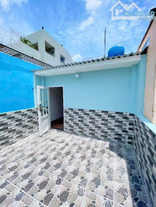 CÁCH MẶT TIỀN ĐOÀN VĂN BƠ 20m - NHÀ 4 TẦNG KIÊN CỐ CHỈ 4Tỷ850 - 9