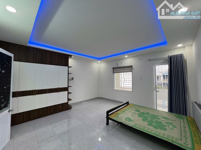 Bán nhà mặt tiền Trần Tử Bình KĐT Phước Long A. Có sổ hồng. Dt 97m ngag 5m giá 8,5ty - 9