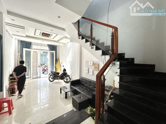 Nhà Phú Nhuận hẻm xe hơi Hoàng Hoa Thám - 4 tầng 5PN - cho thuê 25tr/th -38,1m2 -  8,7 tỷ - 9