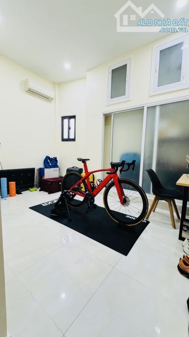 📣 QUẬN 5 – 2 MẶT HẺM THÔNG – XE HƠI VÀO TỚI NHÀ – 43M² – 3 TẦNG BTCT – 3PN – NHỈNH 10 TỶ - 9