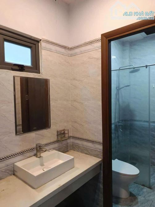 Bán lô góc có nhà 2 TẦNG  đường DŨNG SĨ THANH KHÊ gần biển Nguyễn Tất Thành - 9