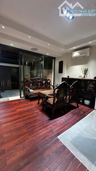 BÁN NHÀ ĐẸP 3 LẦU NGAY HOÀNG TRỌNG MẬU, P.TÂN HƯNG, QUẬN 7-DT 50M-3 PN .CHỈ 6 TỶ 5 - 9