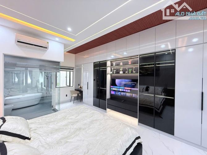 [TIN NÓNG] 1 SIÊU PHẨM NHÀ PHỐ sát HÀ HUY TẬP: 80,5m² =4,5 x18m , 3 TẦNG 3 mê đúc 4 PN 4WC - 9