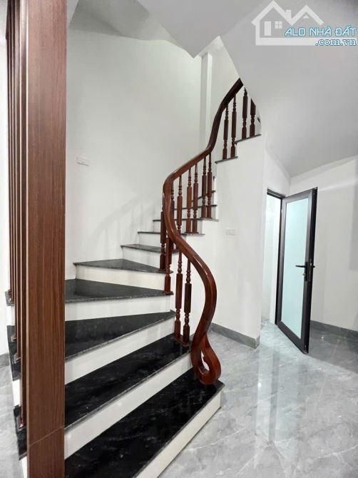 Cần nhượng lại nhà hoàn thiện 30m2 trong đê Ngọc Thụy, Long Biên - 9