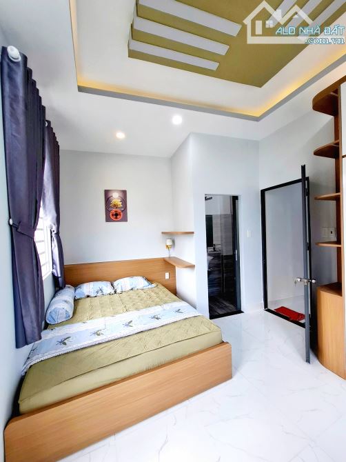 Chủ Ngợp,Bán Rẻ Nhà Hẻm Ôtô Ni Sư Huỳnh Liên Tân Bình Gần Q.10,30m2,5tầng mới đẹp chỉ 5ty3 - 9