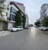 LẠC LONG QUÂN KHU PHÂN LÔ . Ô TÔ TRÁNH - TÒA VĂN PHÒNG - 7 NỔI - 1HẦM - TÂY HỒ 2 THOÁNG