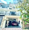 BÁN NHÀ ĐẸP FULL NỘI THẤT - 1 TRỆT 2 LẦU 1 TUM  - 200m2 SỬ DỤNG - CÓ GARA Ô TÔ - KẾ