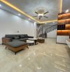 Bán nhà Nghĩa Lộ 5 tầng 40m² đường thông ô tô 5.5 tỷ