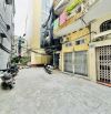 Bán Nhà : Phố Bạch Mai : 30m2 -5tầng - 3ngủ - 20m ra mặt phố