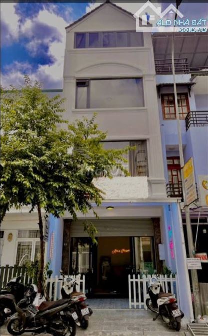 Khách Sạn Hoàn Công 11PKD. KQH Nguyễn Thị Nghĩa. P2. 85m2. Giá 13,5 Tỷ