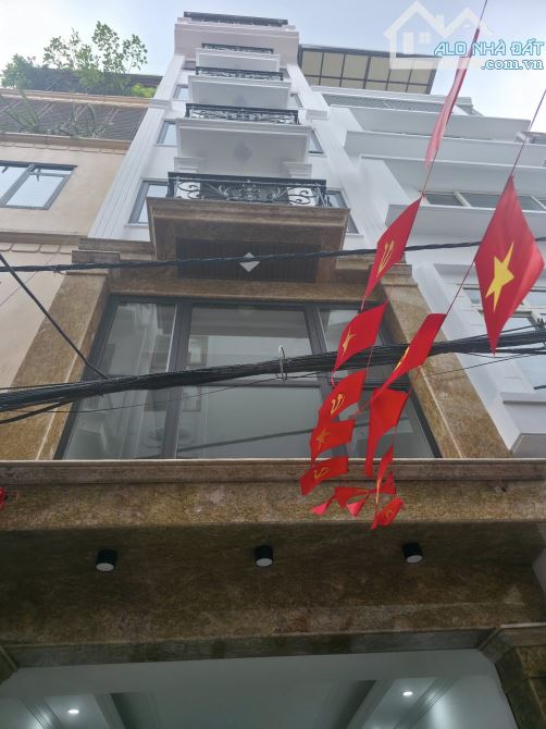 BÁN NHÀ ĐƯỜNG 800A, HOÀNG QUỐC VIỆT, CẦU GIẤY, DIỆN TÍCH 55M, 7 TẦNG, MT 3.7M, GIÁ 25 TỶ