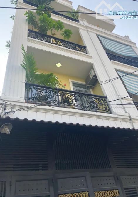 Nhà 4 tầng 1 đời chủ - Mới đẹp, mua vào ở ngay - Lê Văn Quới, Bình Tân