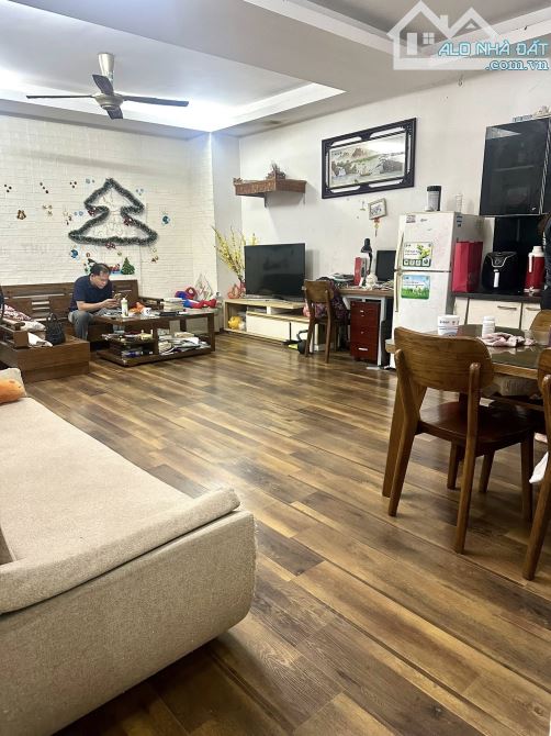 BÁN CĂN CHUNG CƯ B6A-NAM TRUNG YÊN, CẦU GIẤY, 80M2, 3 NGỦ, 2WC, 2 BAN CÔNG, GIÁ 6,2 TỶ