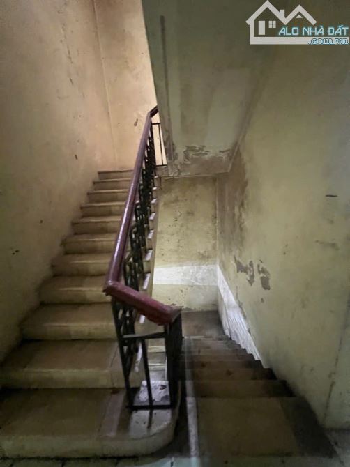 Bán nhà view hồ bồ đề , ô tô tránh kinh doanh dt rộng mặttieenf lớn chia sẵn 2 sổ giá đầuư - 4