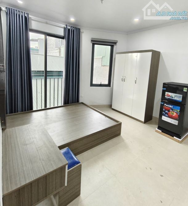 (Cực Hiếm) Căn hộ Studio 28m2 mới khai trương ngõ 58 Trần Bình - Có phòng bếp riêng -