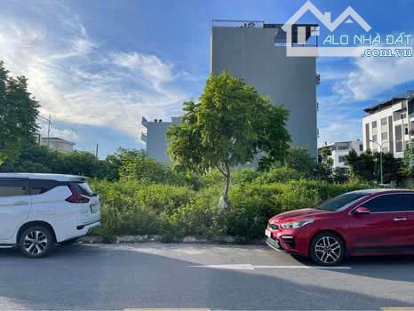 Cấn bán GẤP lô đất đường 16m Tuyến 2 Bạch Thái Bưởi, Đằng Giang - Tiềm năng lớn