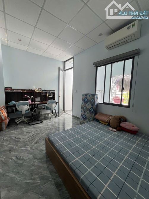 🏠 SIÊU PHẨM NHÀ 2 TẦNG HÒA XUÂN – SÁT LÔ GÓC, ĐỐI LƯNG TRẦN NAM TRUNG – CHỈ 4.X TỶ!