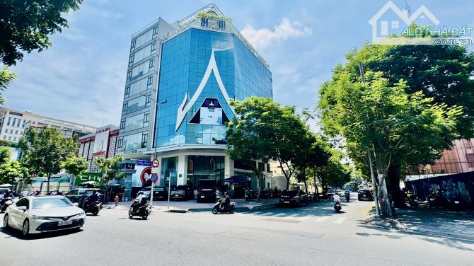 Bán building góc 2 mặt tiền Nguyễn Trãi - Nguyễn Cảnh Chân, Quận 1,TPHCM